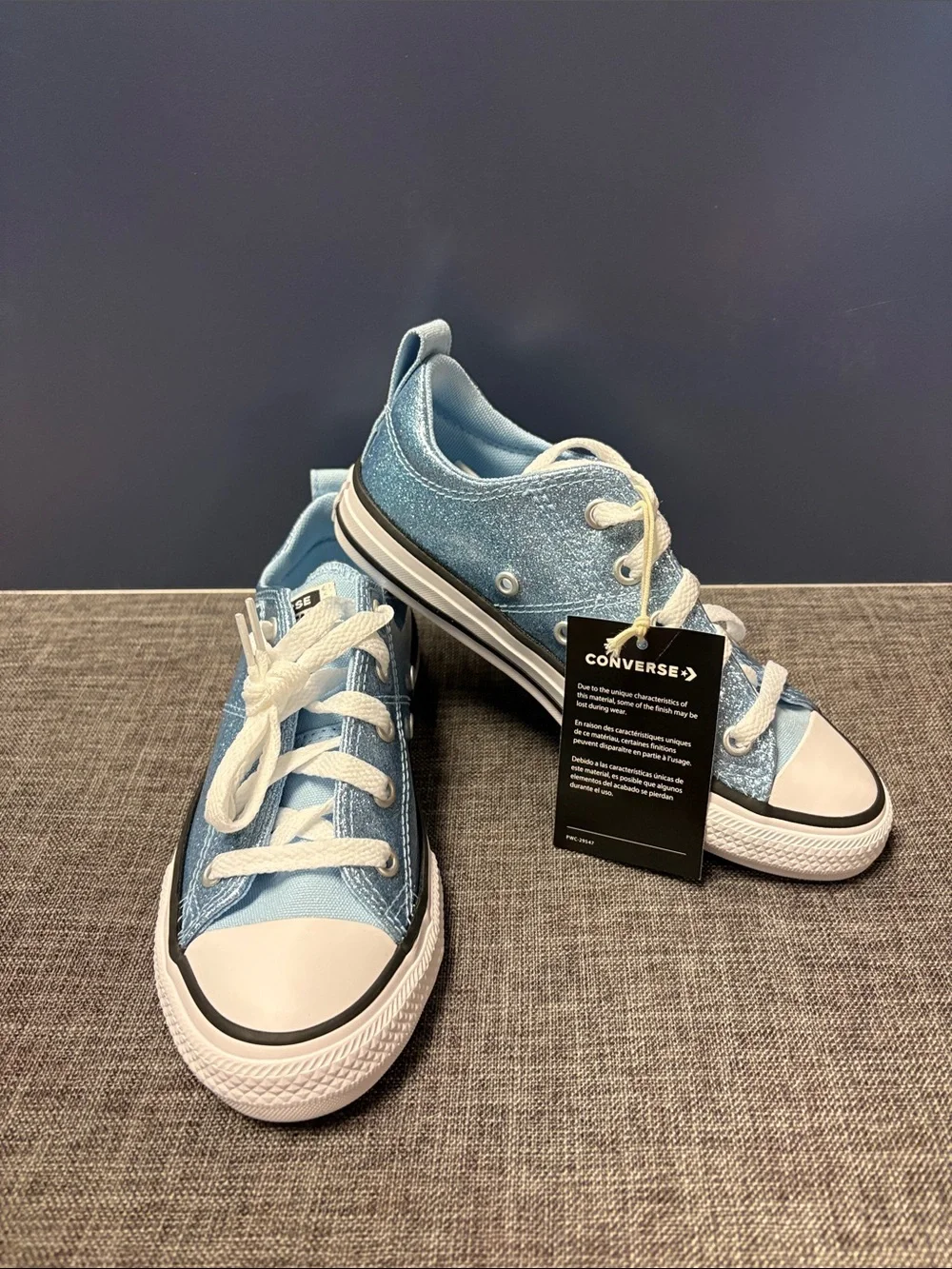 Converse youth girls size 1 Low Top Sneakers - Light Blue Sparkle new white